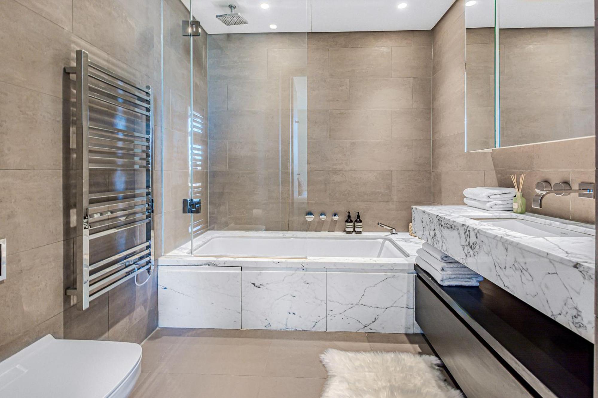 Apartament Mysquare Premium Near Liverpool Street Station *